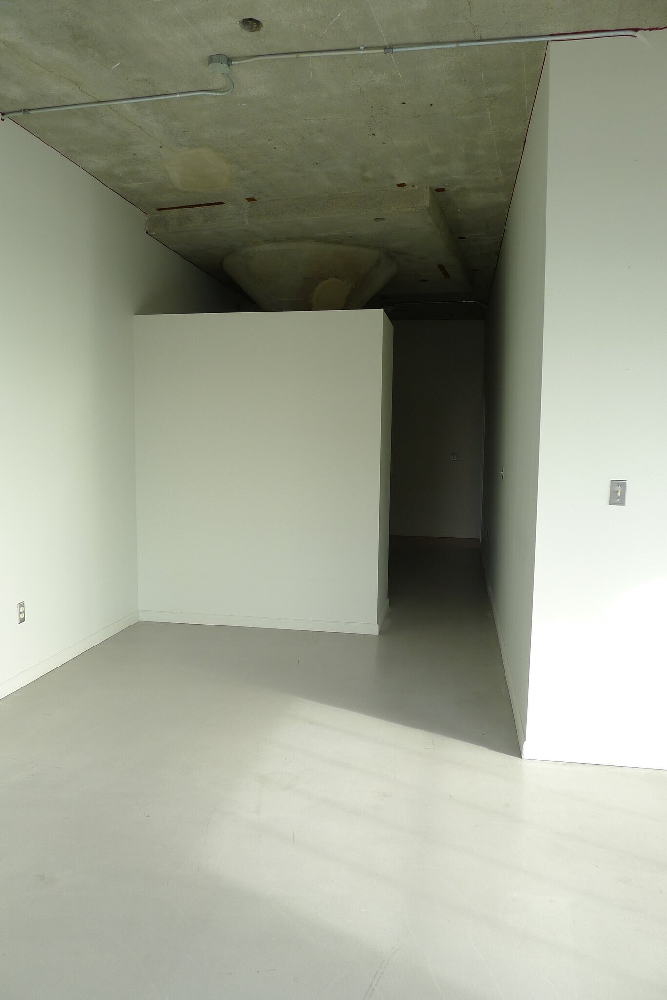 Building Photo - 41 Burroughs St