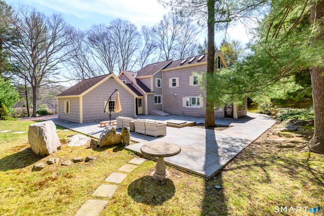 Building Photo - 414 Riversville Rd