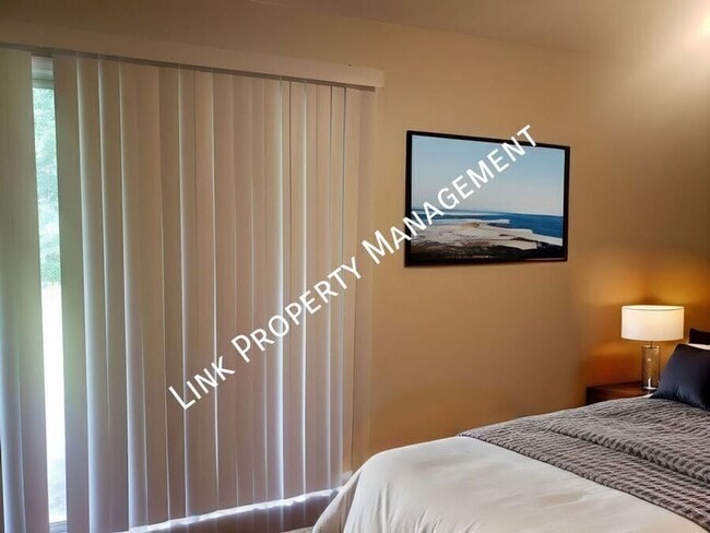 Building Photo - 7183 Holland Ln