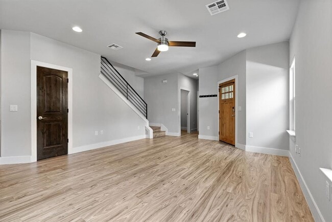 Building Photo - 1125 Walton Ln
