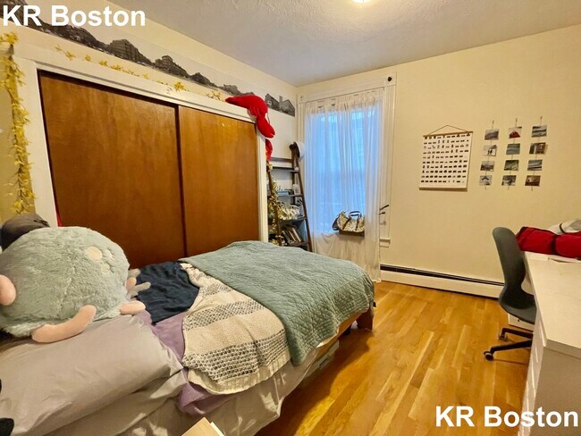 Building Photo - 433 Massachusetts Ave