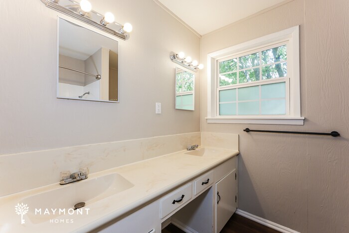 Building Photo - 5313 Stanley Keller Rd