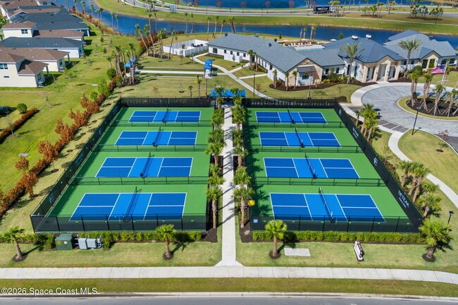 Building Photo - 1464 Island Ave NW