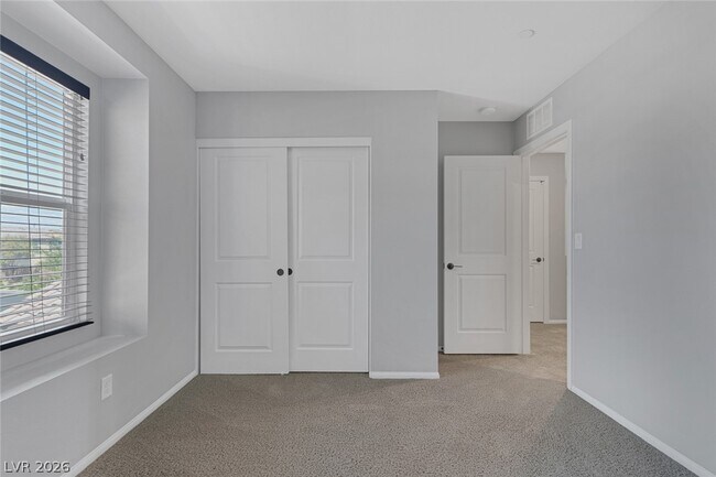 Building Photo - 2854 Starling Summit St
