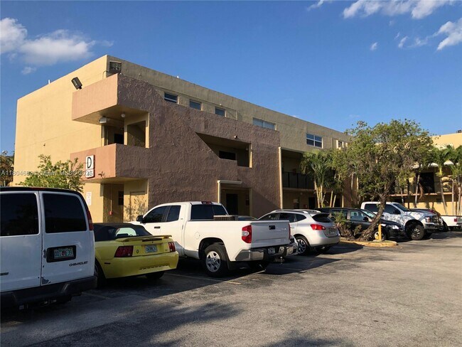 Building Photo - 40 NW 87th Ave
