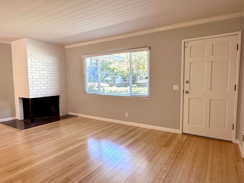 Interior Photo - Noel Court Apartments