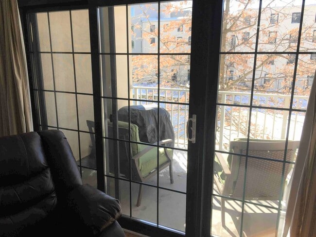 Building Photo - Live the Manayunk lifestyle you’ve been dr...