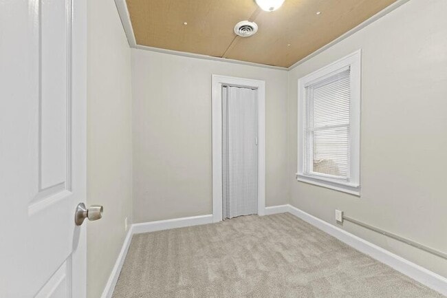 Building Photo - 8638 Cadillac Ave