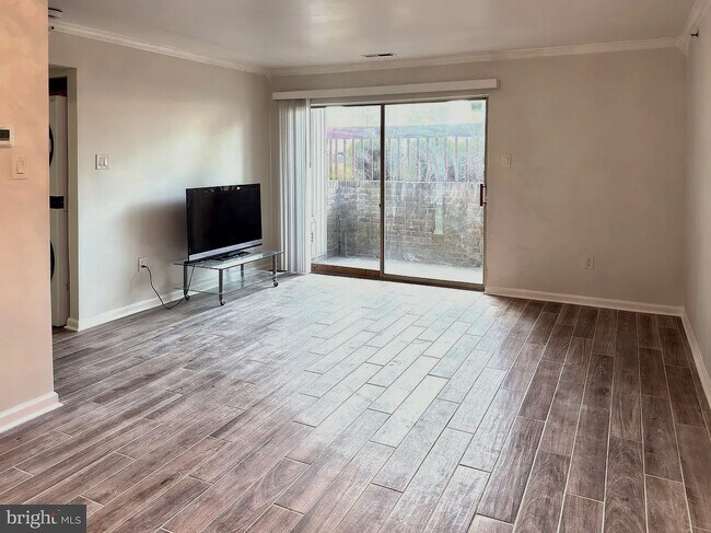 Building Photo - 1260 Sugarwood Cir