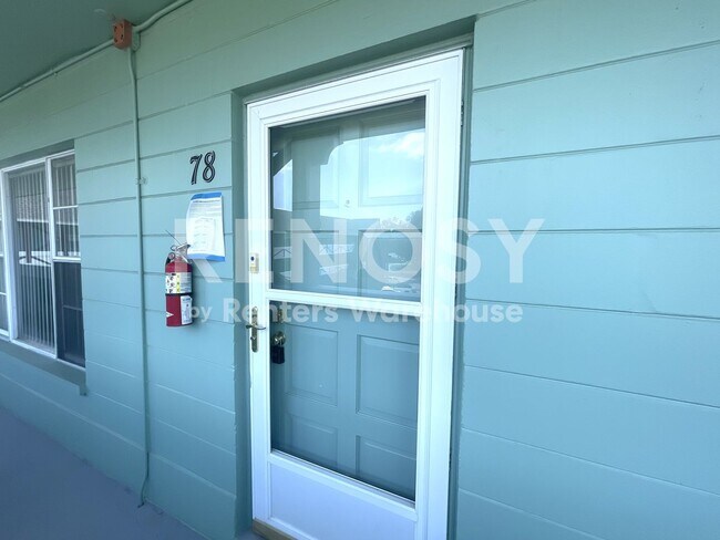 Building Photo - 2042 Australia Way W