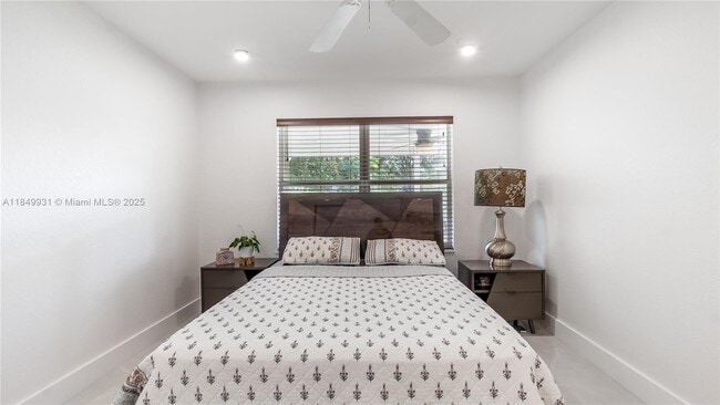 Building Photo - 4025 Sapphire Ln