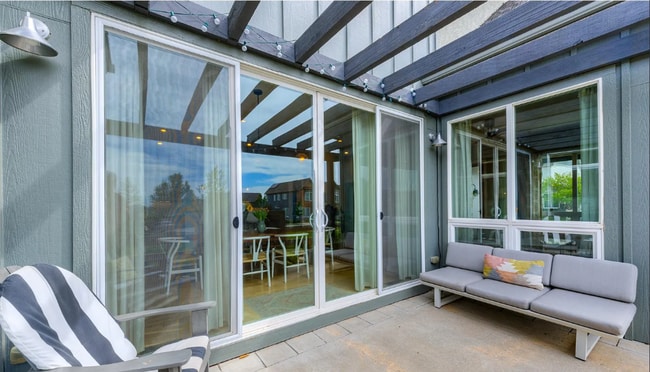 Building Photo - AMAZING LOCATION 5 Bed 4 Bath Home in Loui...