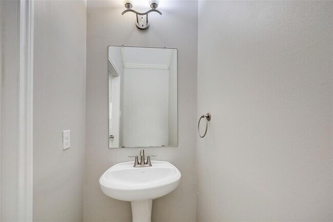 Building Photo - 2723 Misty Heath Ln