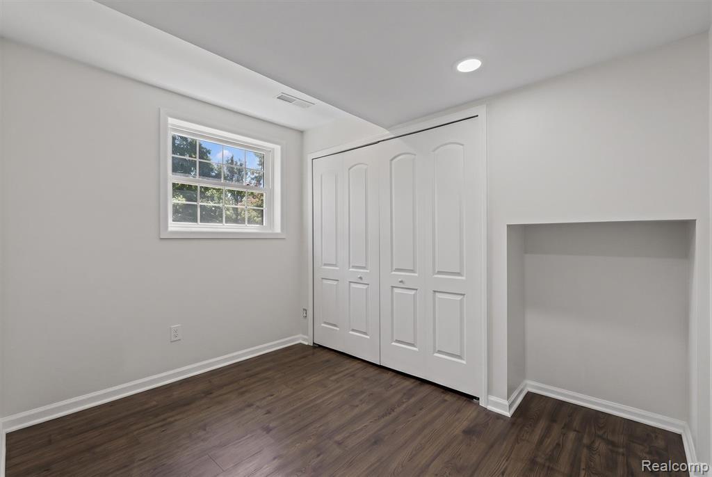 Building Photo - 6511 Timber Ridge Dr