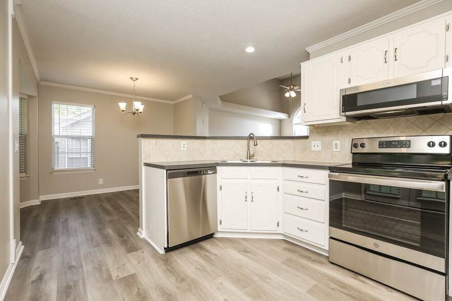 Building Photo - 5356 Village Way