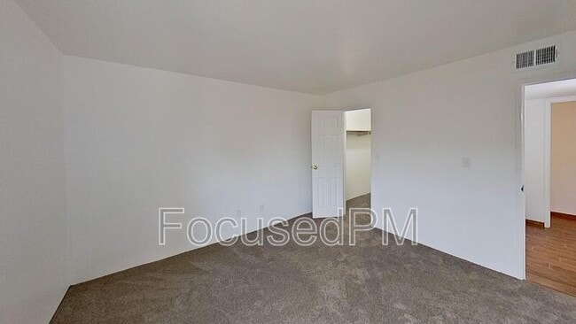 Building Photo - 4400 S Quebec St