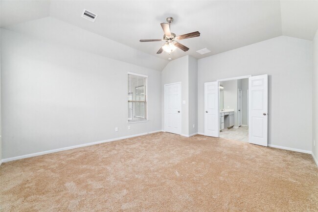Building Photo - 4919 Vly White Oak Ln