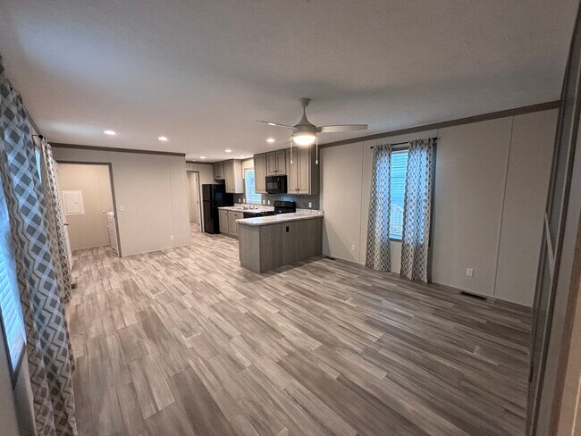 Building Photo - 5791 Portside Ct