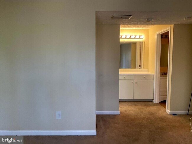 Building Photo - 3502 Lochearn Ct