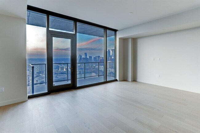 Building Photo - 44 East Ave