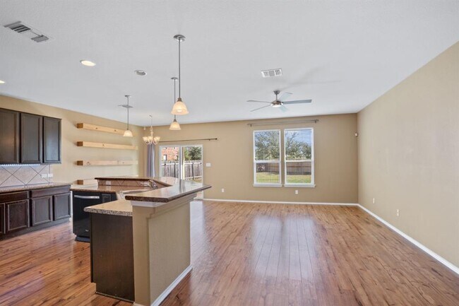 Building Photo - 18601 Pencil Cactus Dr