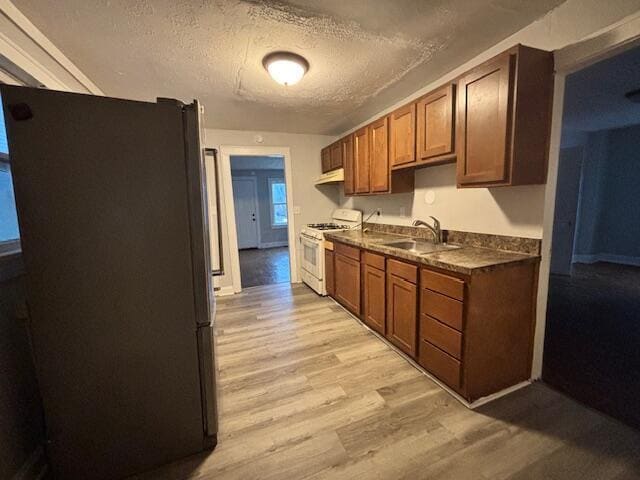 Building Photo - 762 N Dawson Ave