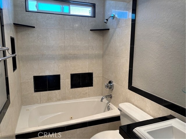 Building Photo - 4681 Twintree Dr