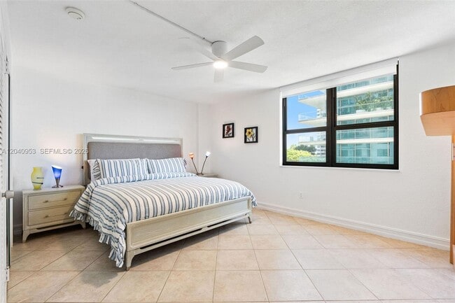 Building Photo - 10185 Collins Ave