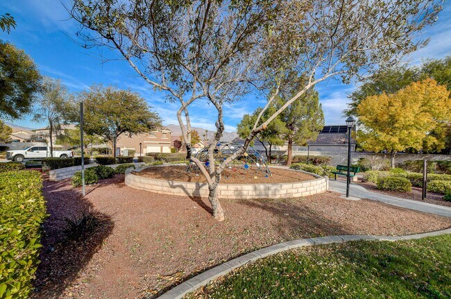 Building Photo - Three Bedroom Home in Spring Mountain Ranch