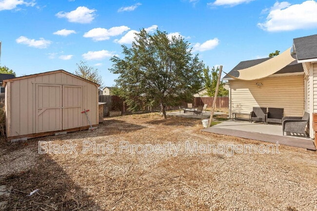 Building Photo - 43 S Newberry Way