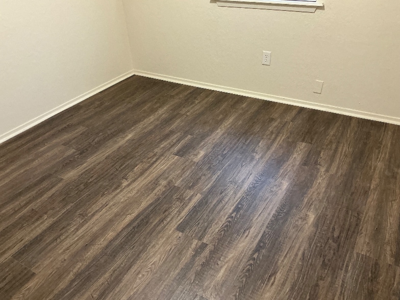 Building Photo - 4736 Cape Cod Dr