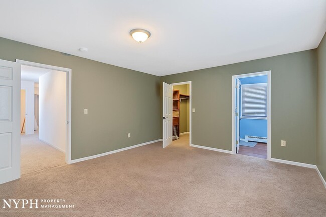 Building Photo - 5113 Cedarvale Rd