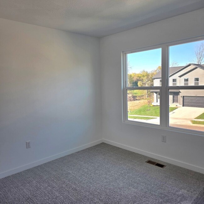 Building Photo - Brand New 4 Bedroom Home