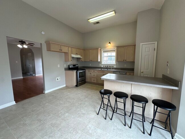 Building Photo - 9163 Berry Garden Cir S