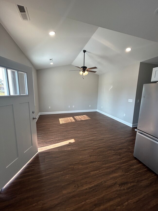 Building Photo - 106 Hub Greer Rd