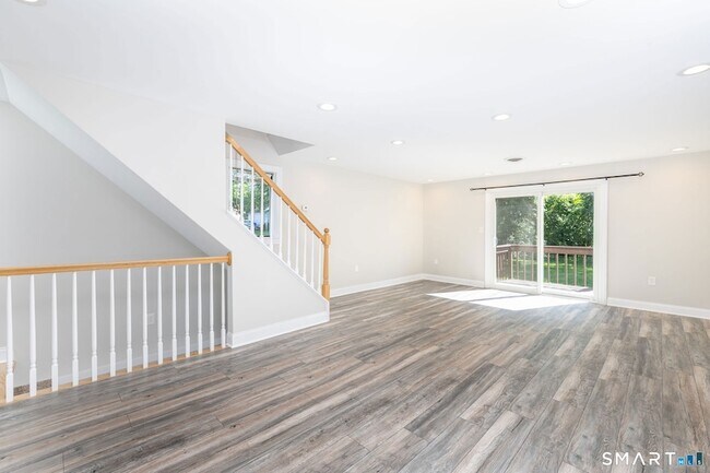 Building Photo - 101 Cedar Hollow Dr