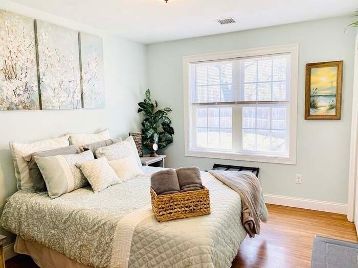 Building Photo - 32 John St