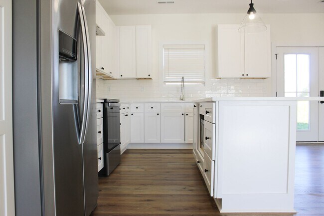 Building Photo - Modern New Construction in Westbrook Farms with Resort Style Amenities