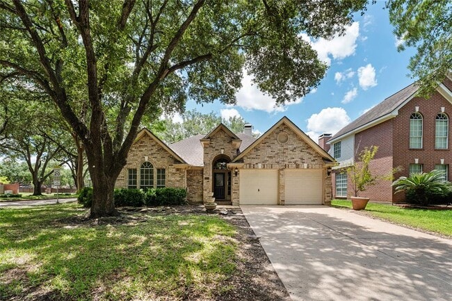 Building Photo - 2434 Blue Rose Dr