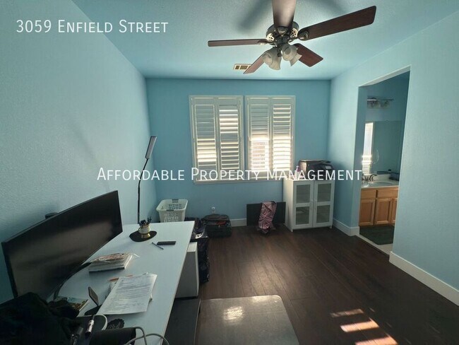 Building Photo - 3059 Enfield St