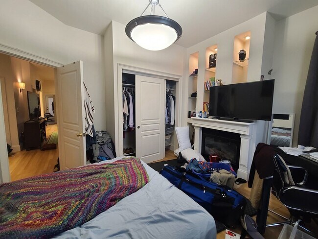 Building Photo - 42 N St