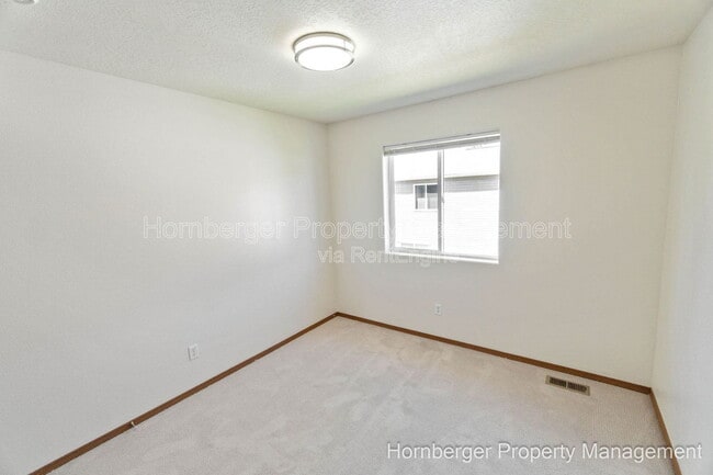 Building Photo - 1409 E Gilbert Ave