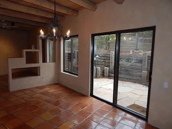 Building Photo - 1005 Calle Dorthia