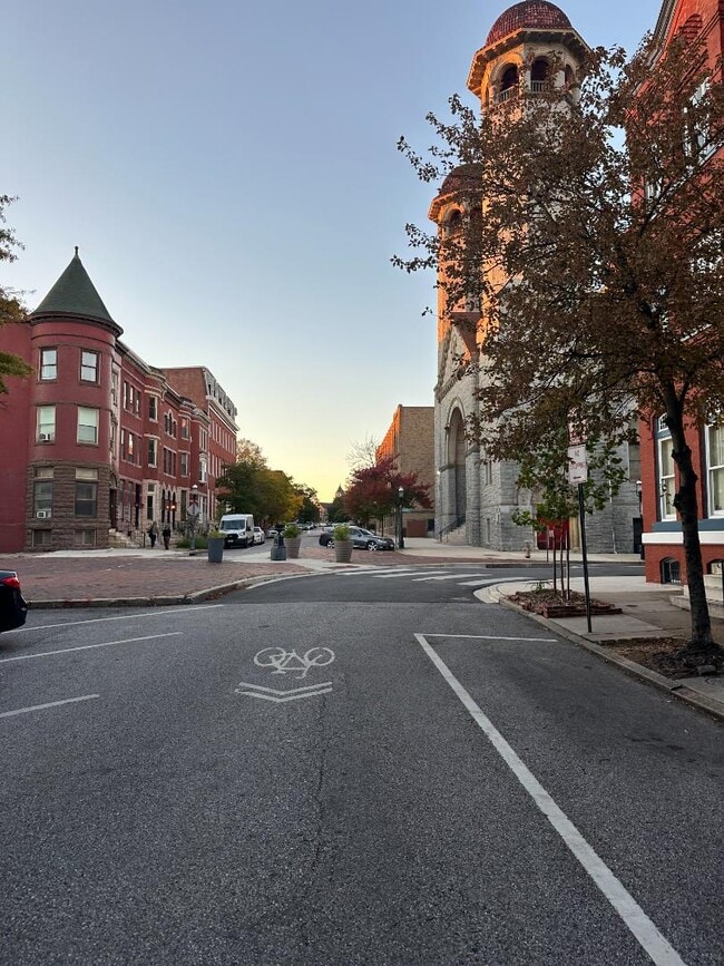 Building Photo - 1825 Madison Ave