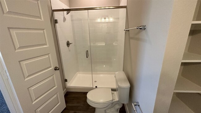 Building Photo - 9804 Grosbeak Ln