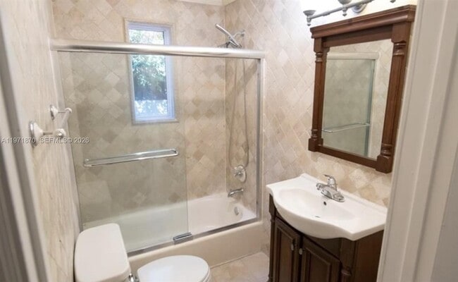 Building Photo - 3050 Alton Rd