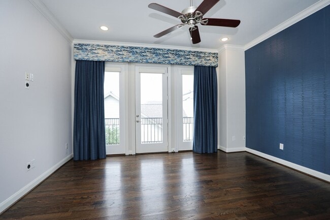 Building Photo - 2212 Stuart St