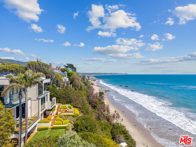 Building Photo - 31824 Seafield Dr