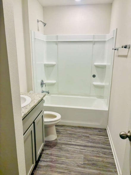 Building Photo - 24359 Dawson Ct