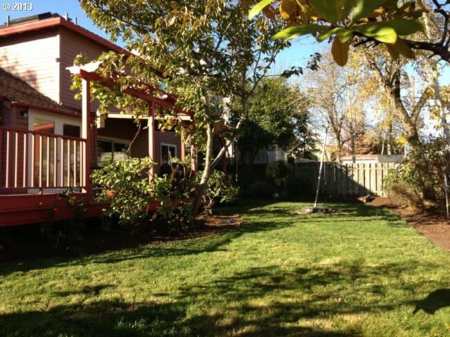 Building Photo - 2228 NW 159th Pl